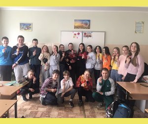 У 6-а класі пройшла класна година до Дня пам’яті і примирення